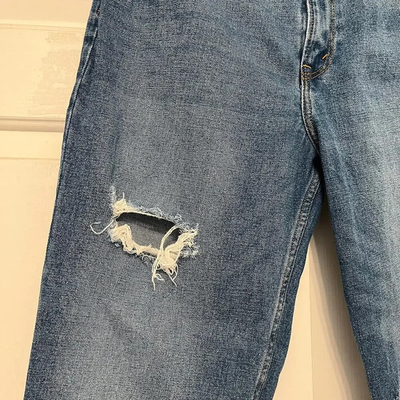 Abercrombie Ankle Straight Ultra High Rise Curve Love Medium Destroy Size 10L 30 - Picture 6 of 13